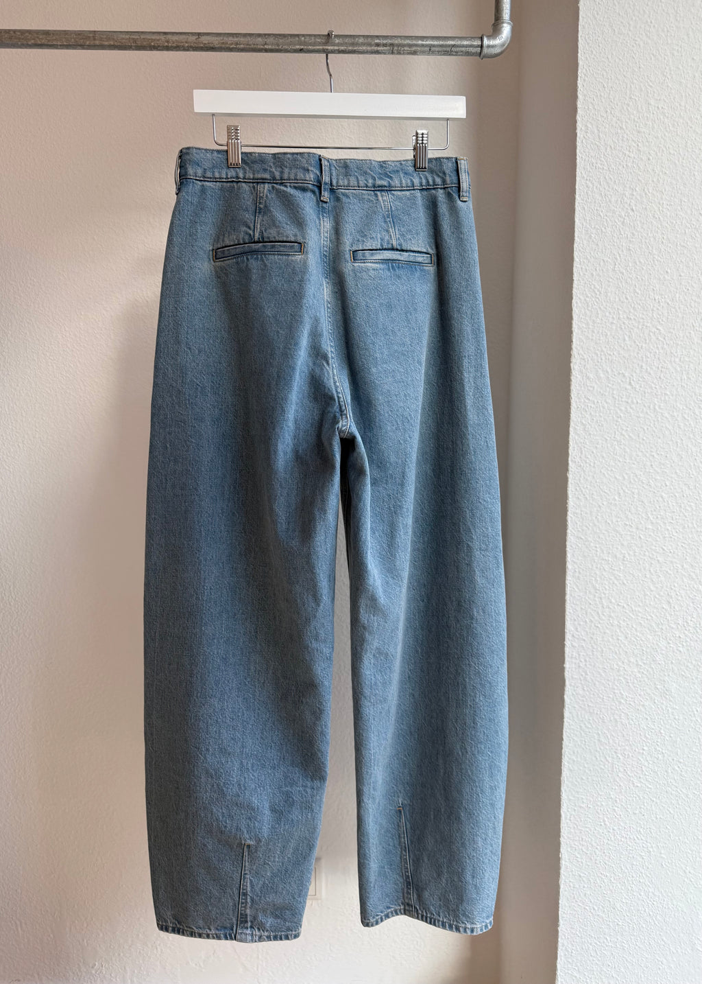 ARKET Barrel Leg Jeans