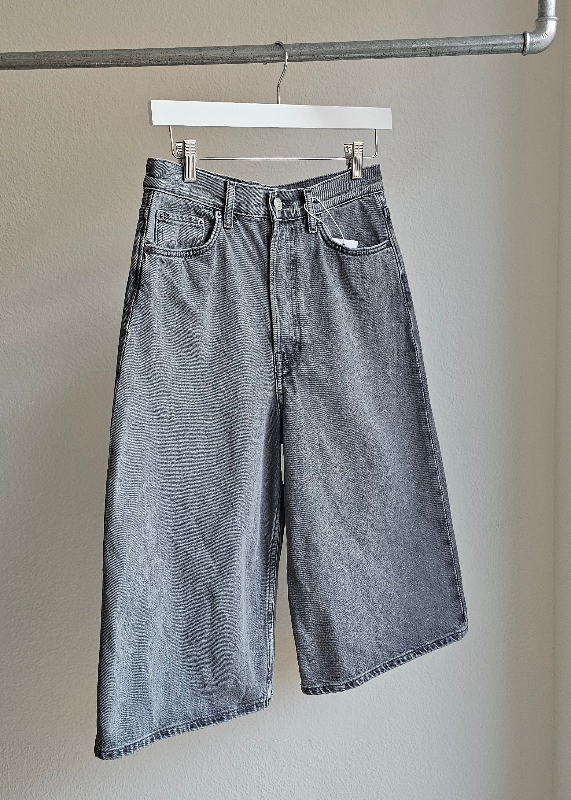 COS Bermuda Jeans
