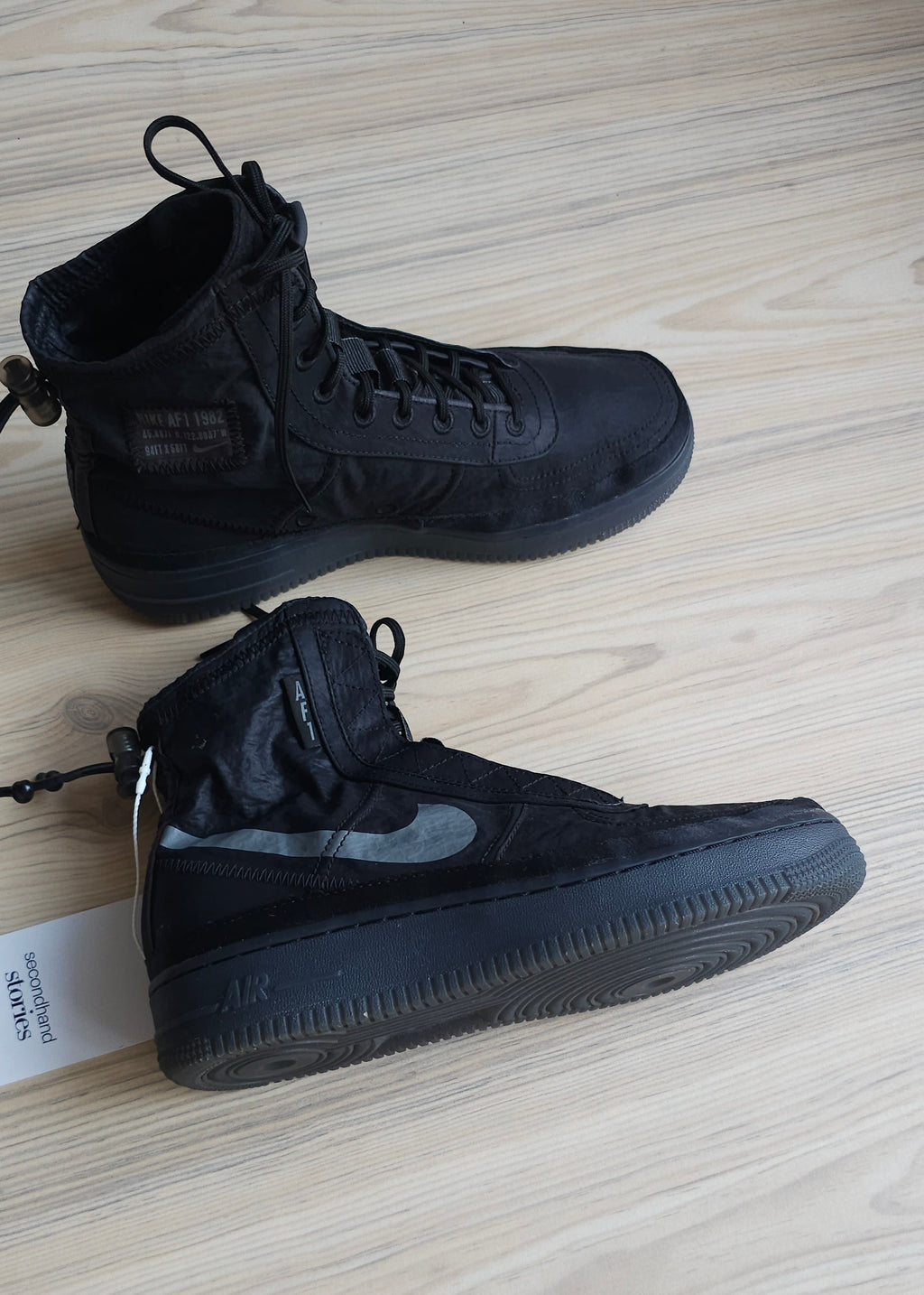 NIKE Air Force 1 Shell