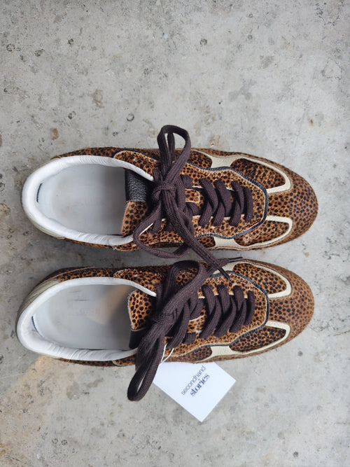 ALOHAS Sneakers