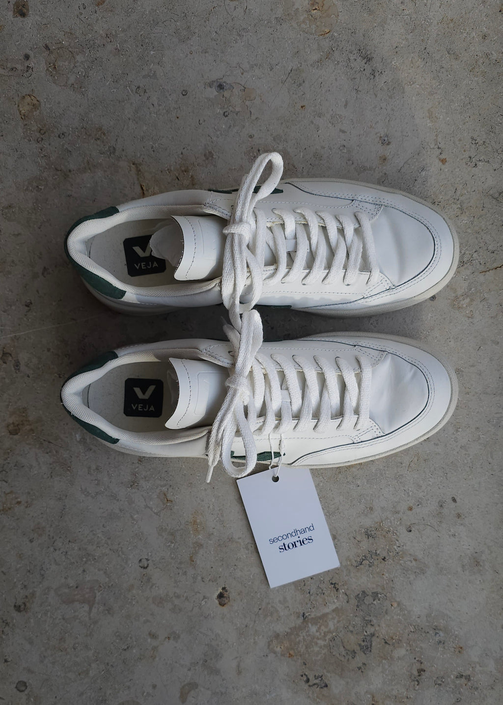 VEJA V12 Sneakers