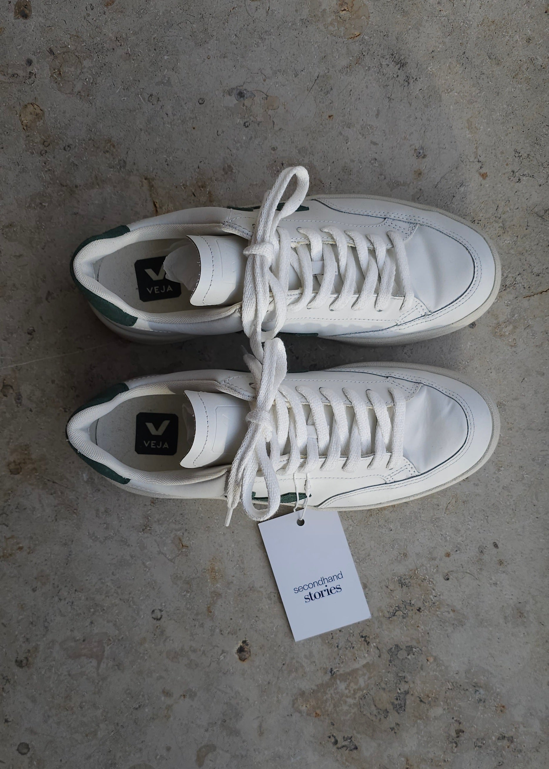 VEJA V12 Sneakers