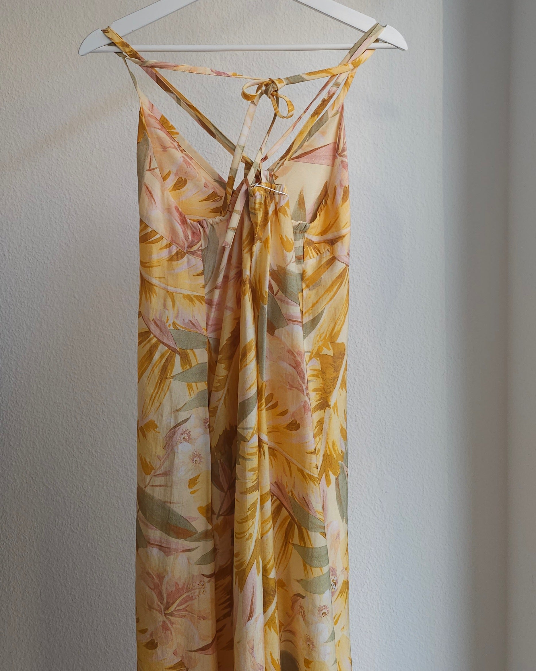 COS Jumpsuit Blumenmuster