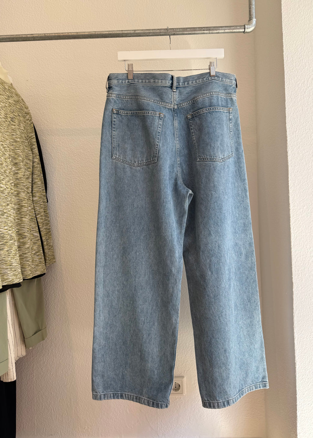 COS Wide leg Volume Jeans