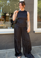 COS Palazzo Hose Knittereffekt