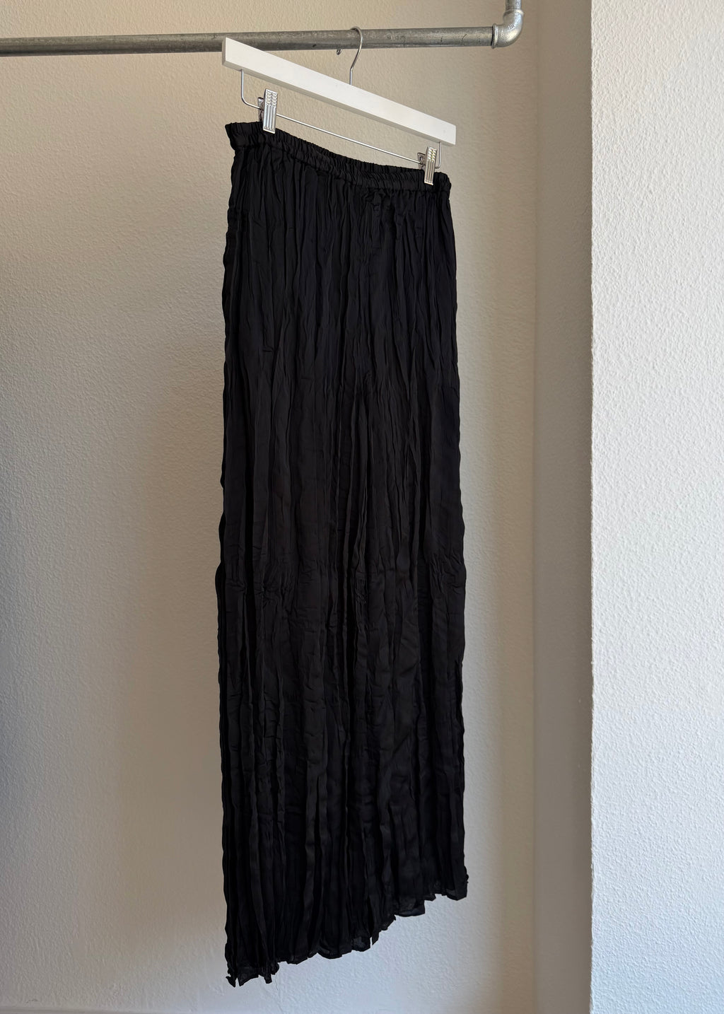 COS Palazzo Hose Knittereffekt