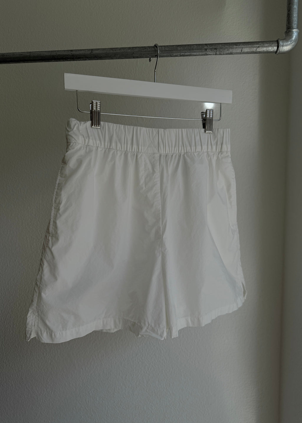& OTHER STORIES Shorts