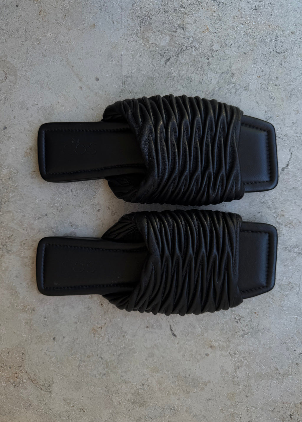 COS Slipper