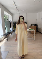 COS Fließendes Kleid butteryellow