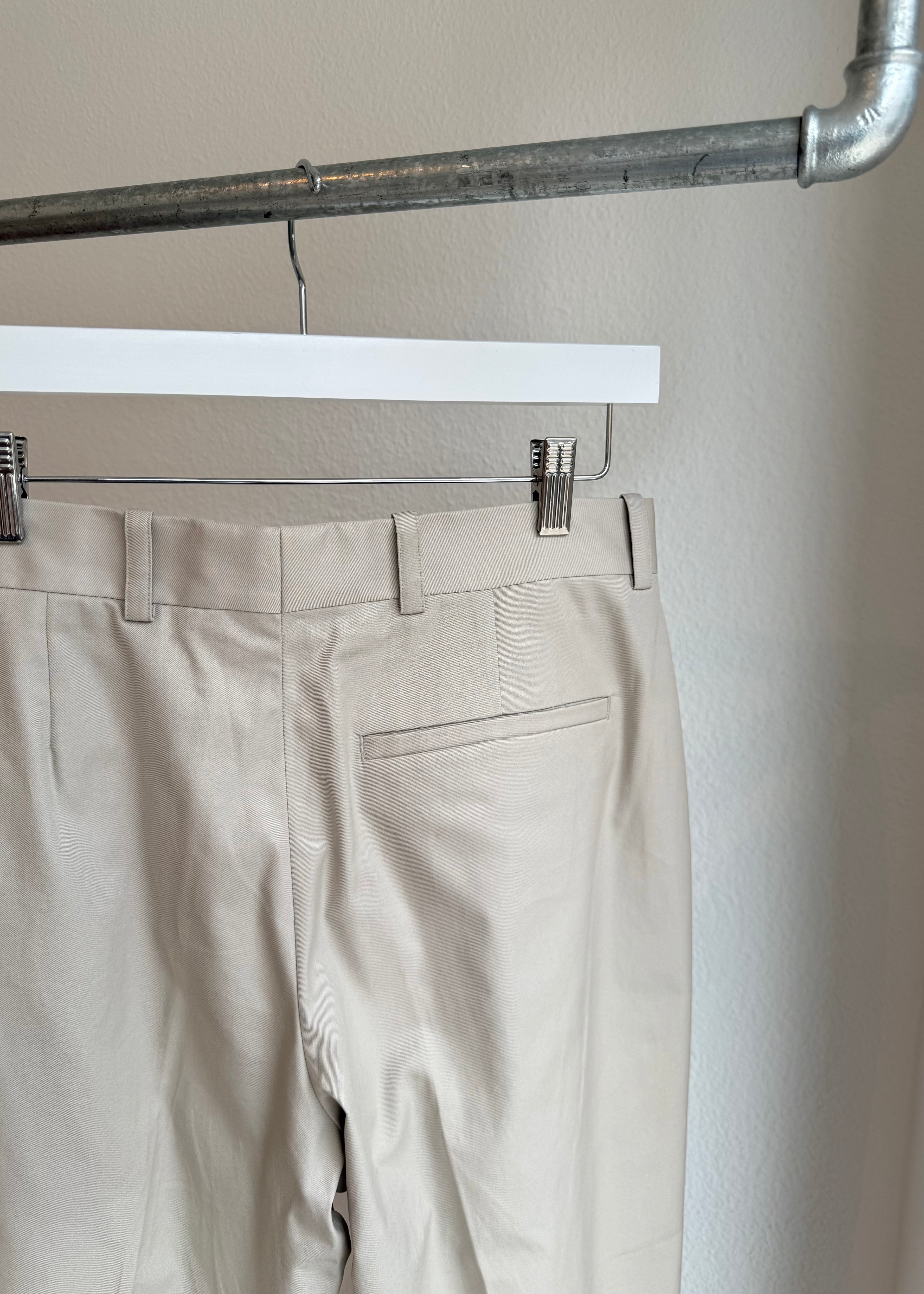 COS Bundfalten Hose