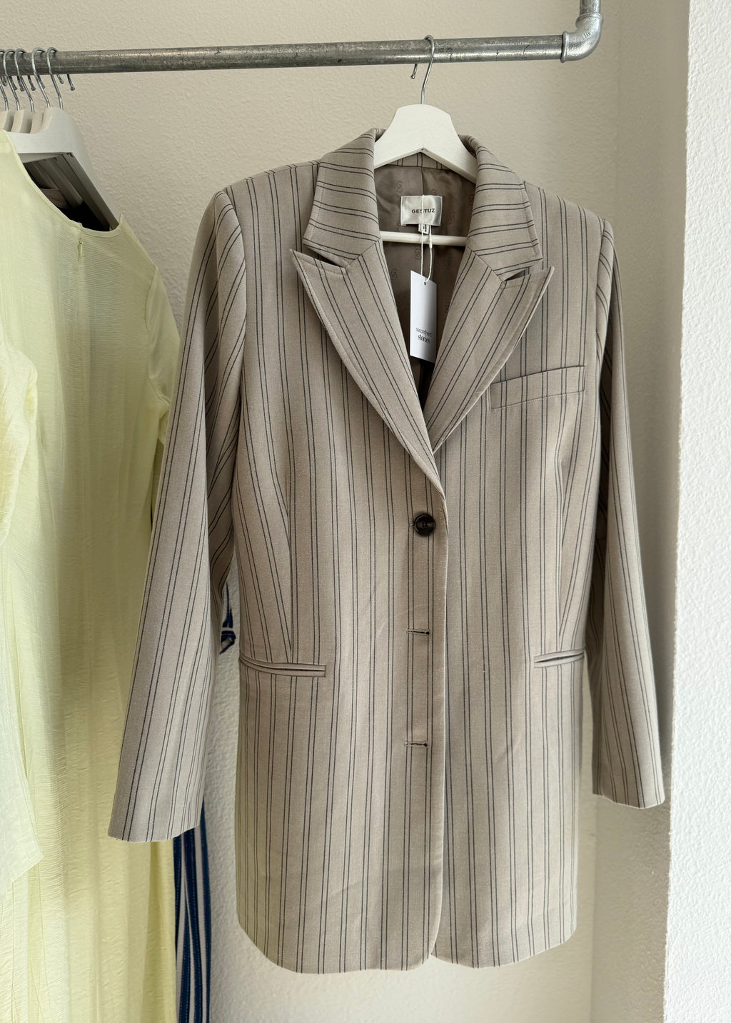 GESTUZ Oversized Blazer